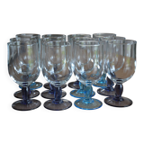 12 verres sur pied bleu et mauve