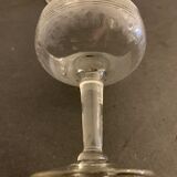 6 champagne glasses in antique glass, blown and engraved