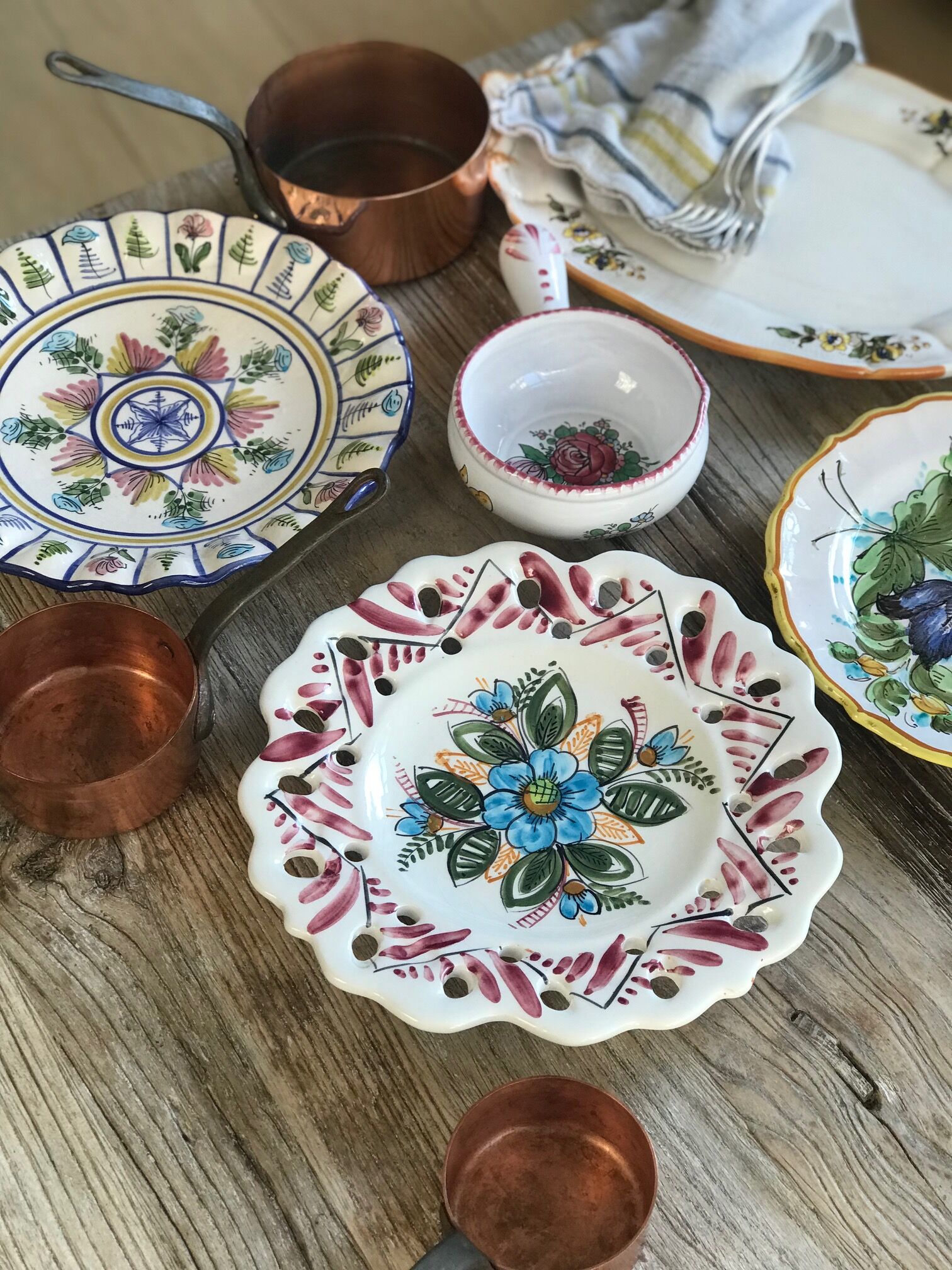 Flowery oval dish