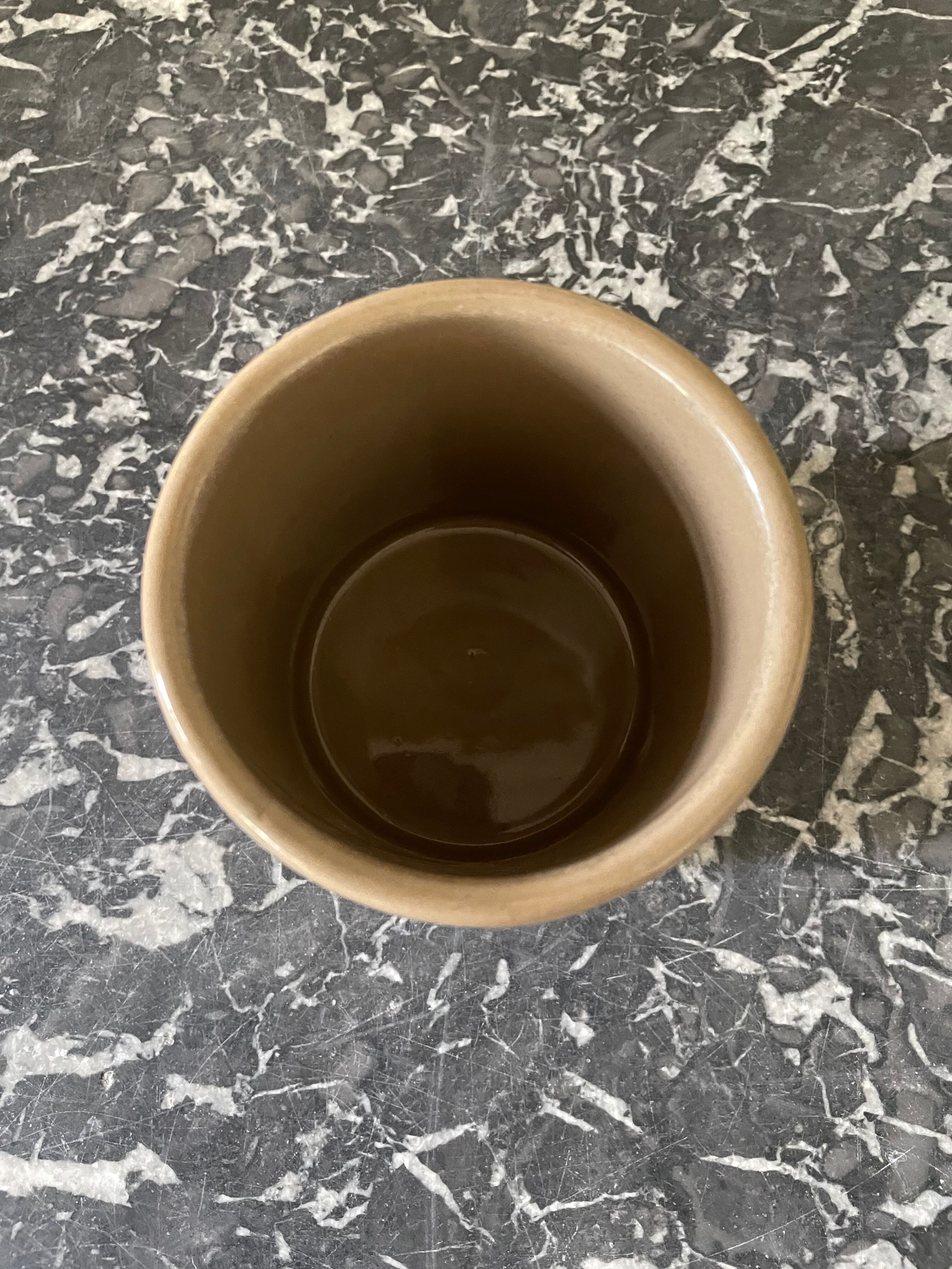 Glazed stoneware pot