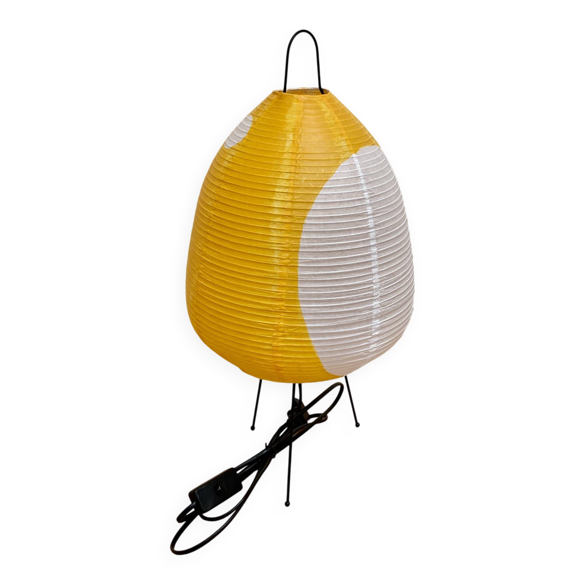 Lampe jaune "design papier et métal".