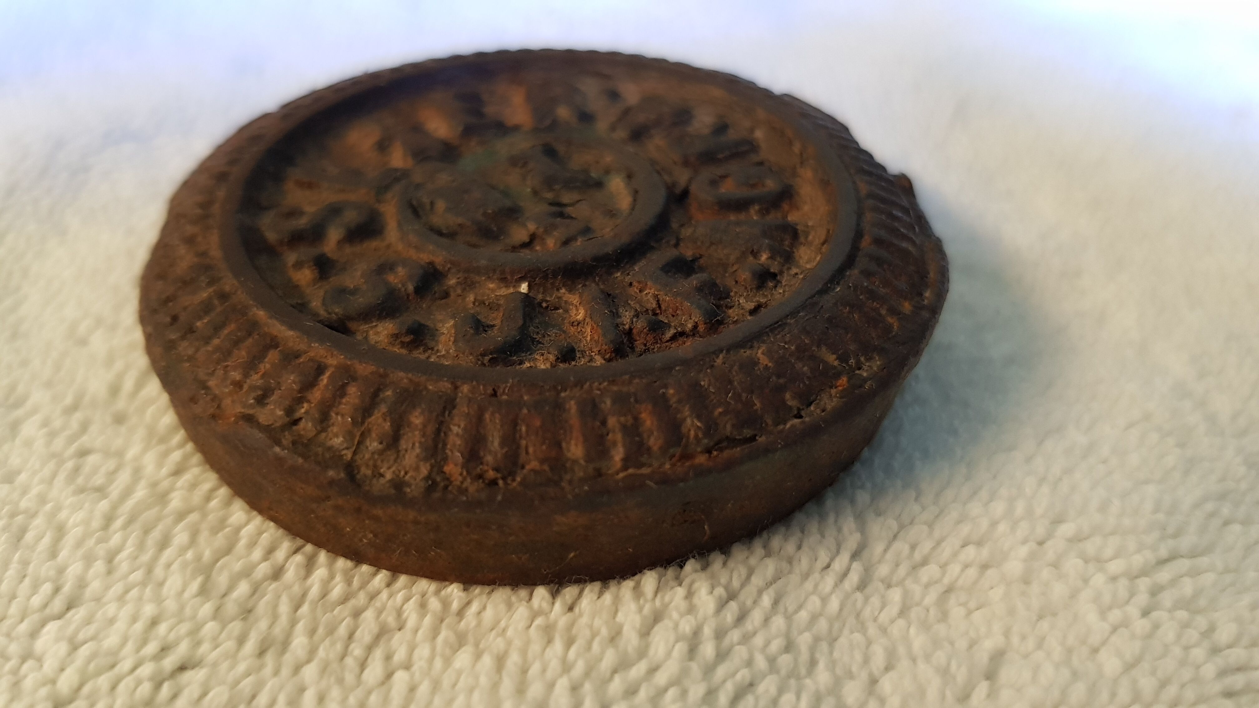 English cast iron measuring weight ideal for paperweights