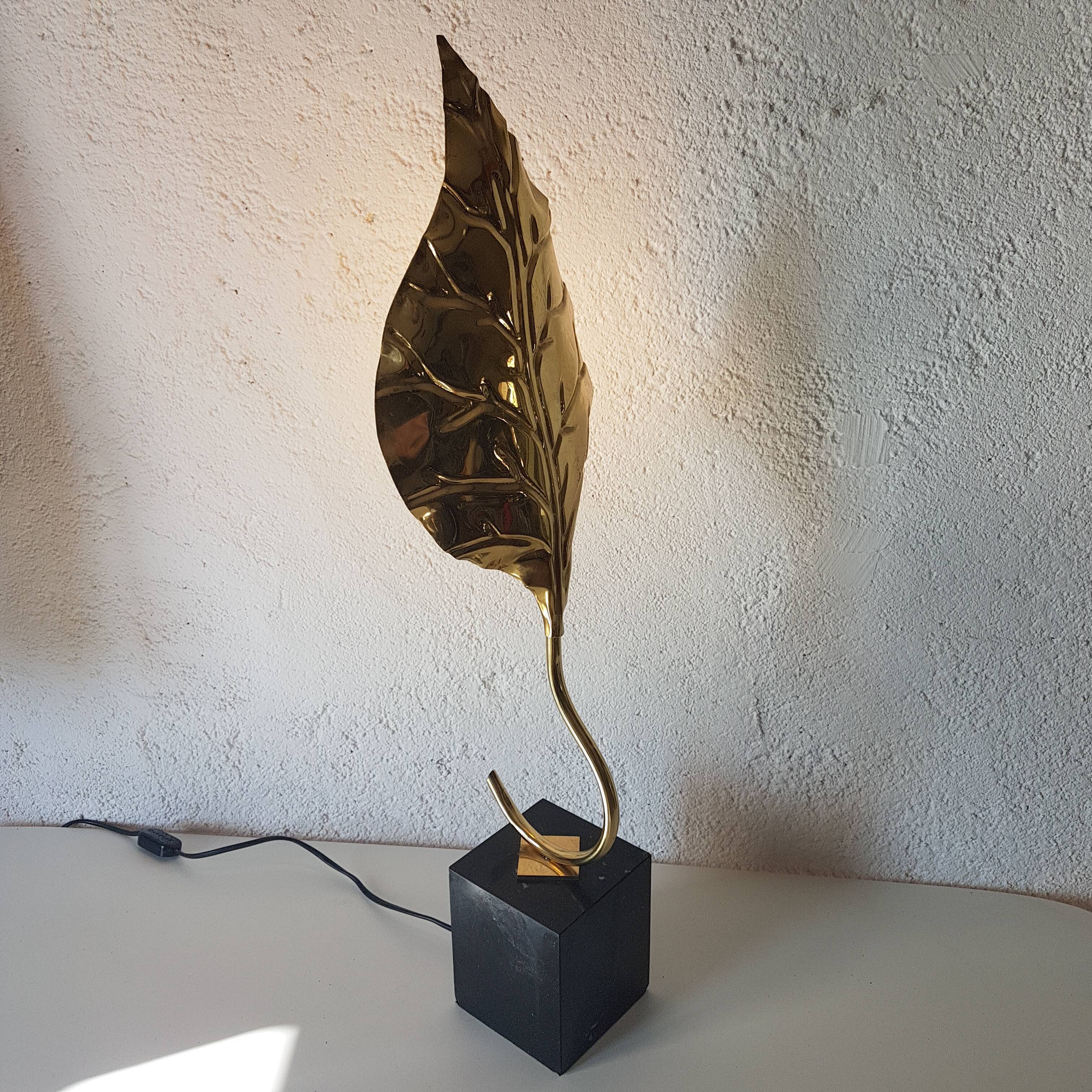 golden flower lamp design 1970