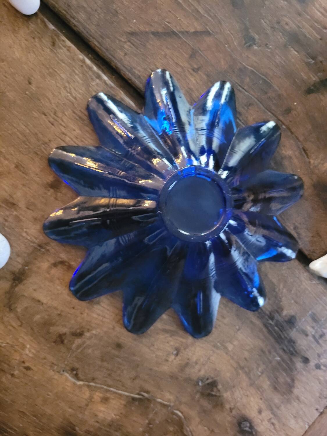 Cup, storage compartment