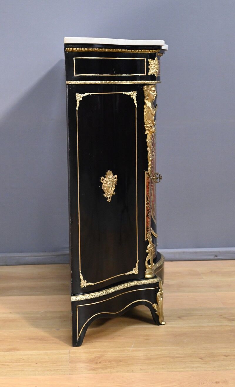 Bureau d'entre-deux in Boulle marquetry, Coignerai House, Napoleonic III period – 2nd half of the 19th century.