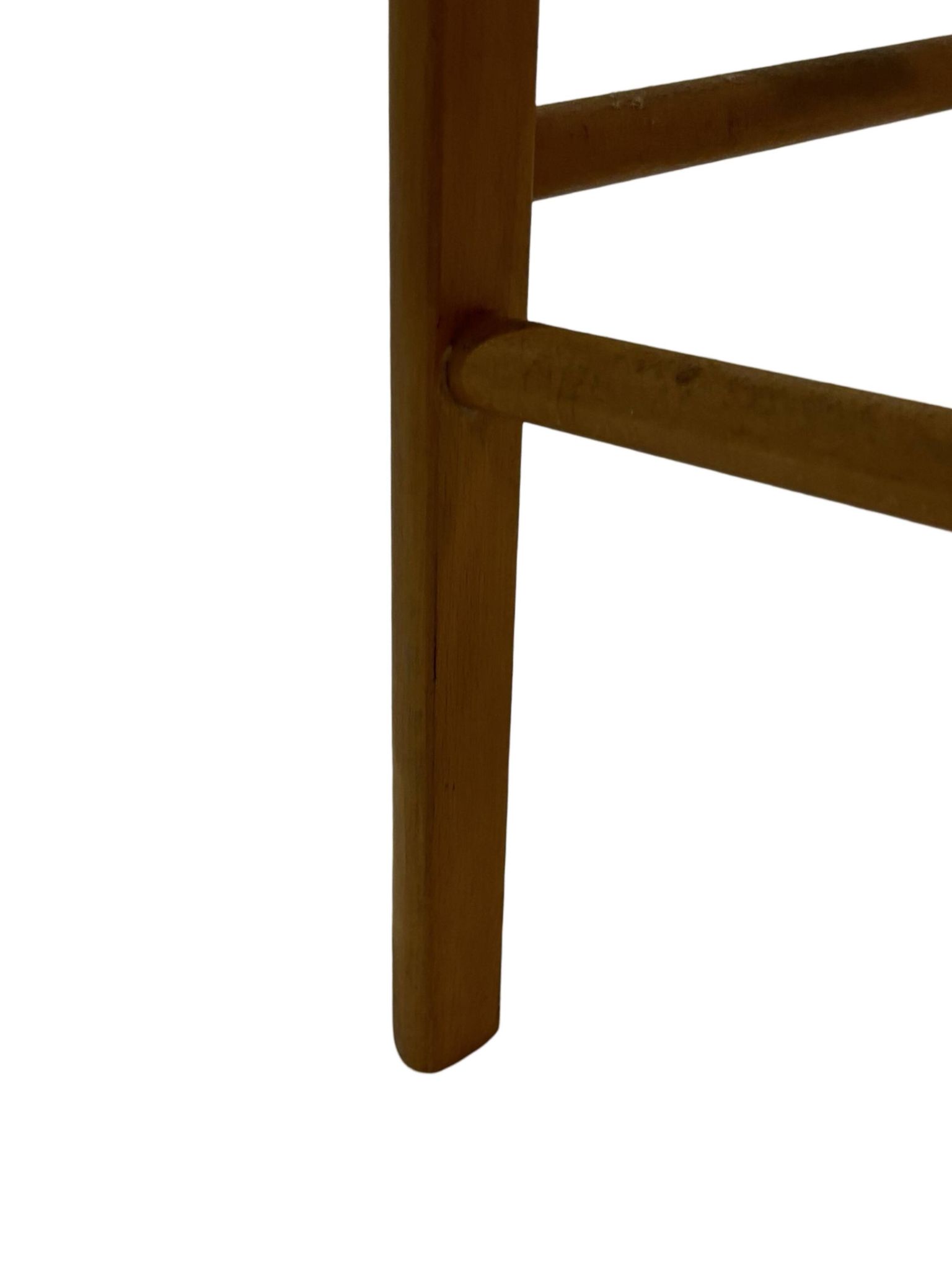 Tabouret vintage années 60 en chêne avec assise tressée