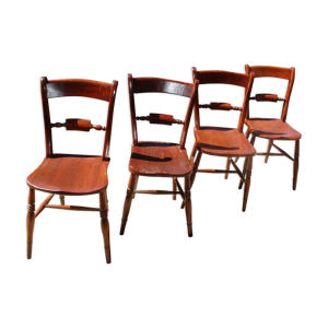 Série de 4 chaises au modèle