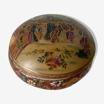 Satsuma porcelain box