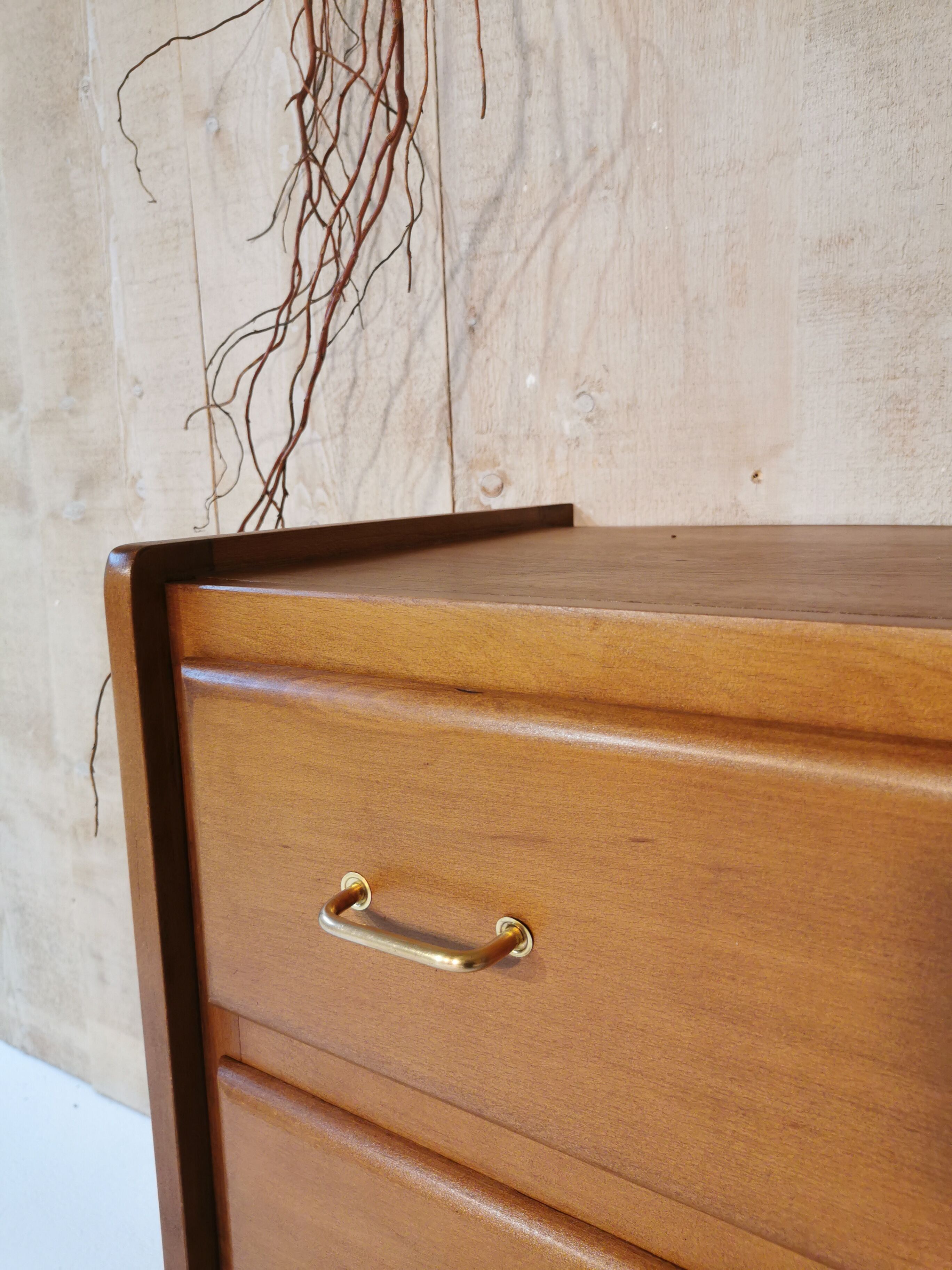 Vintage chest of drawers
