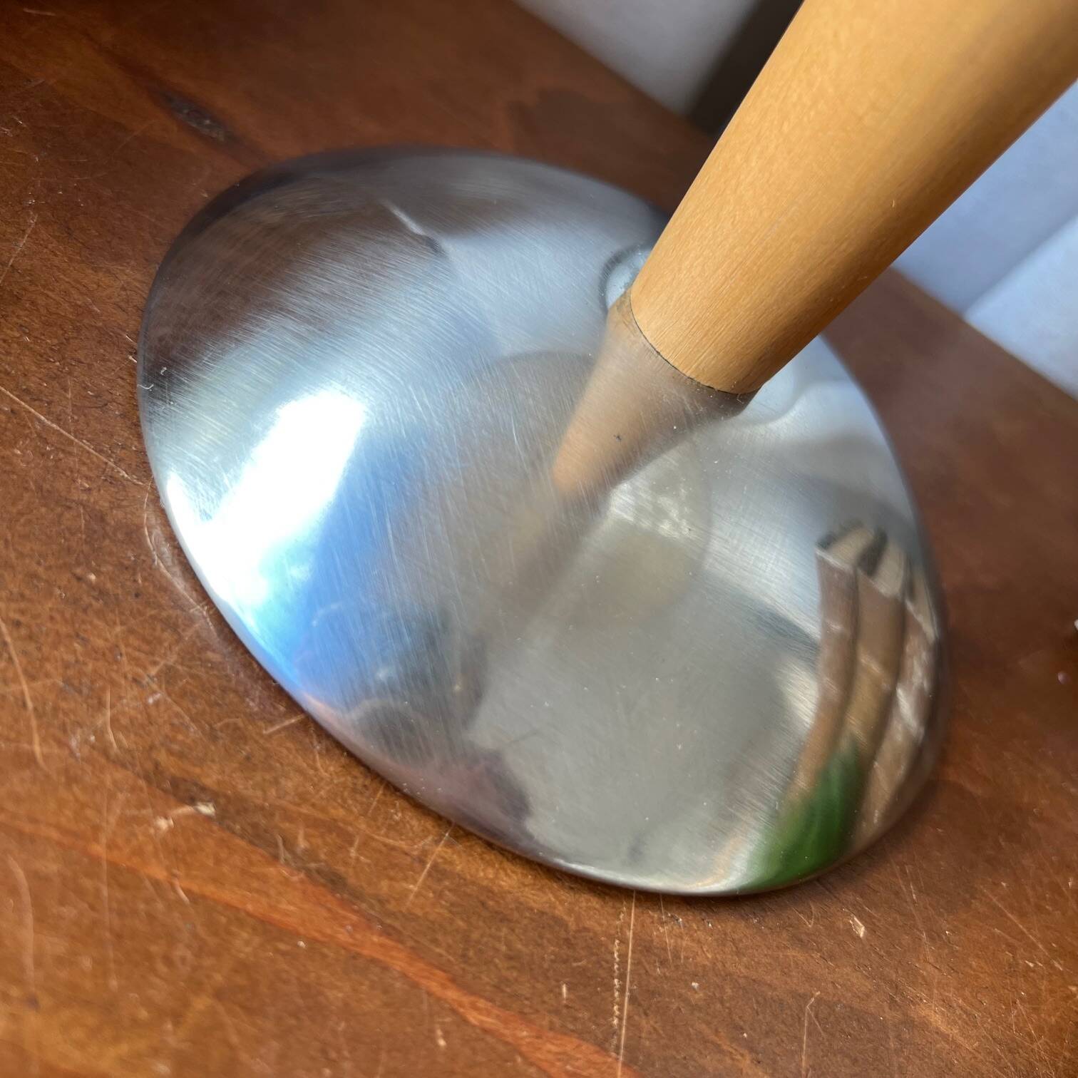 Lampe chrome & bois, abat-jour esprit osier