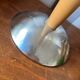 Lampe chrome & bois, abat-jour esprit osier