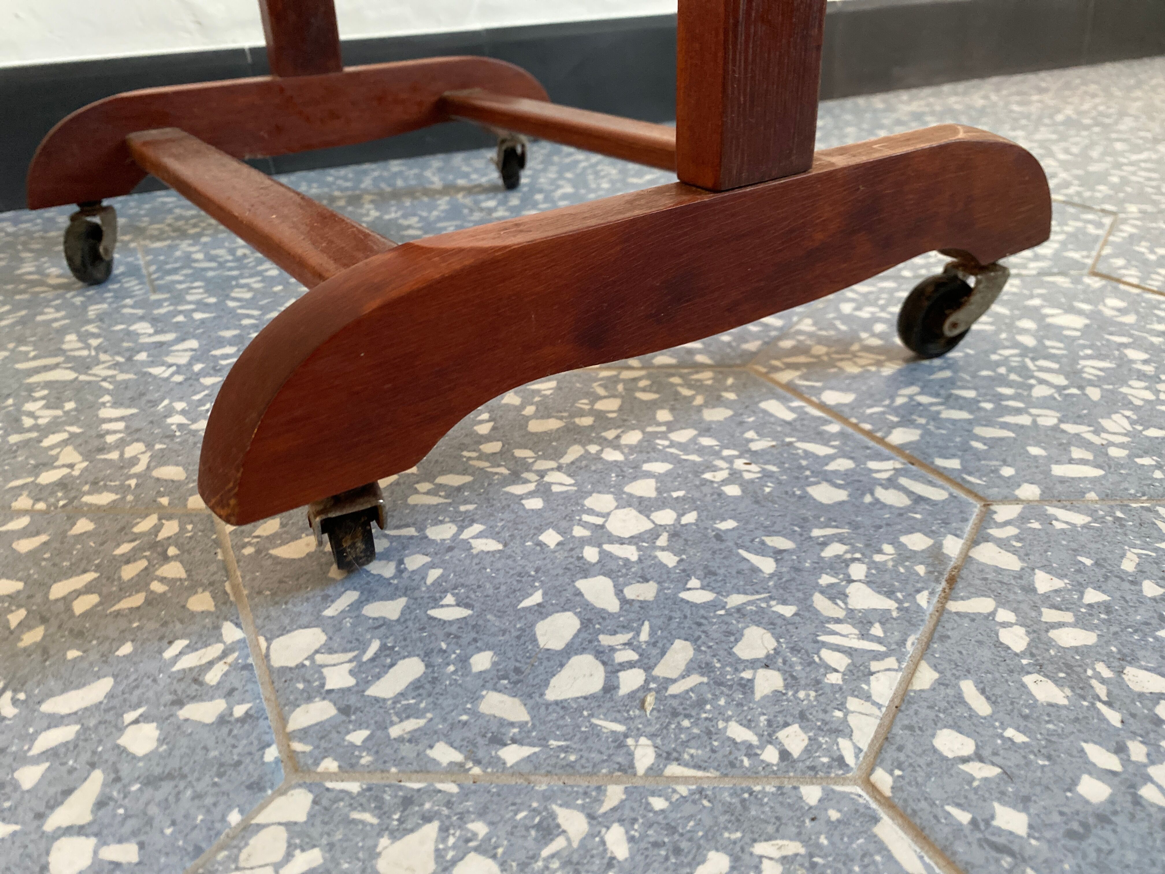 Night valet Reguitti