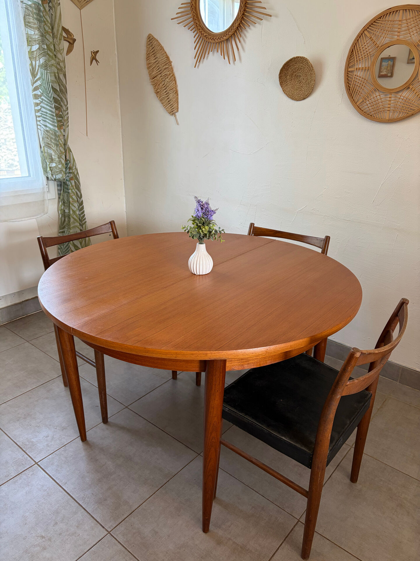 Table ronde scandinave extensible en teck