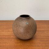 Mid-century German minimalist studio pottery vase by Fritz Van Daalen, 1960s.