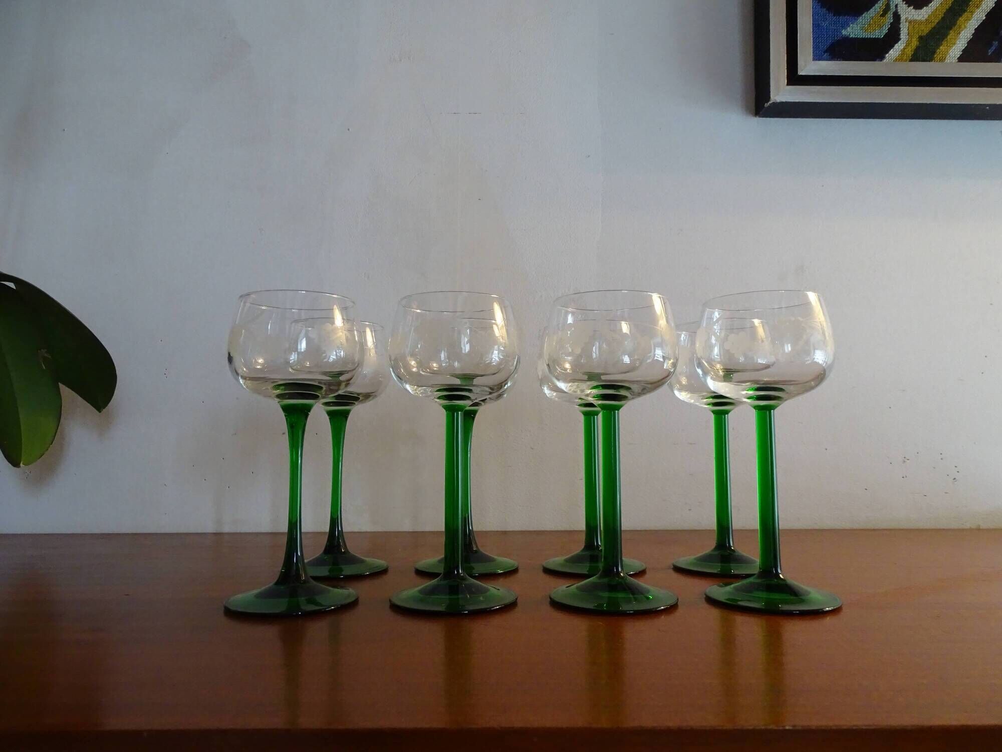 8 verres vin blanc d'Alsace gravés grappes de raisins Luminarc France