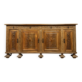 Buffet style Renaissance en noyer vers 1950