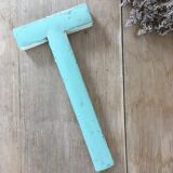 Vintage celat t sign letter