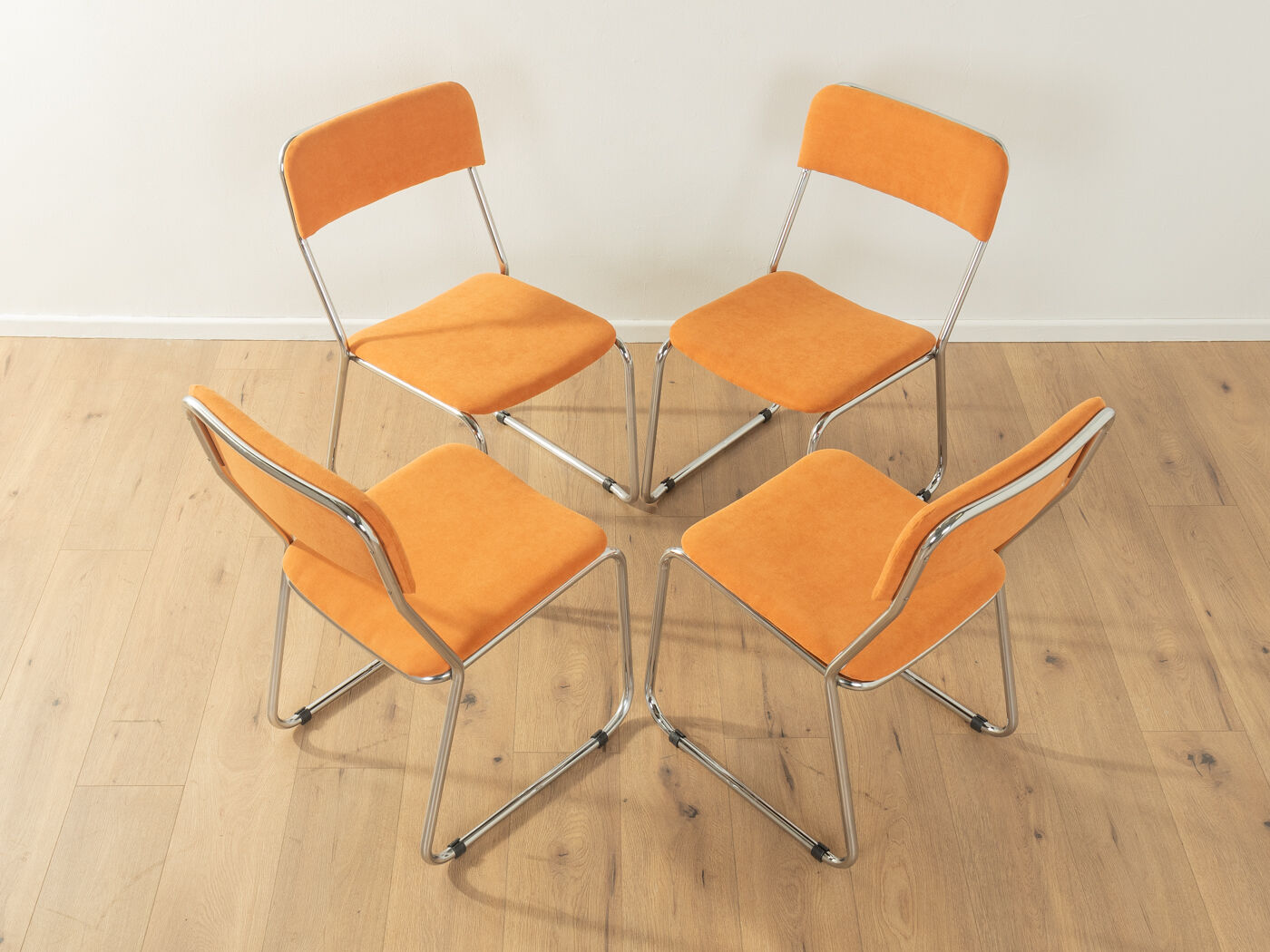 Classic chairs from the 1970s, set of 4, orange, chrome frame