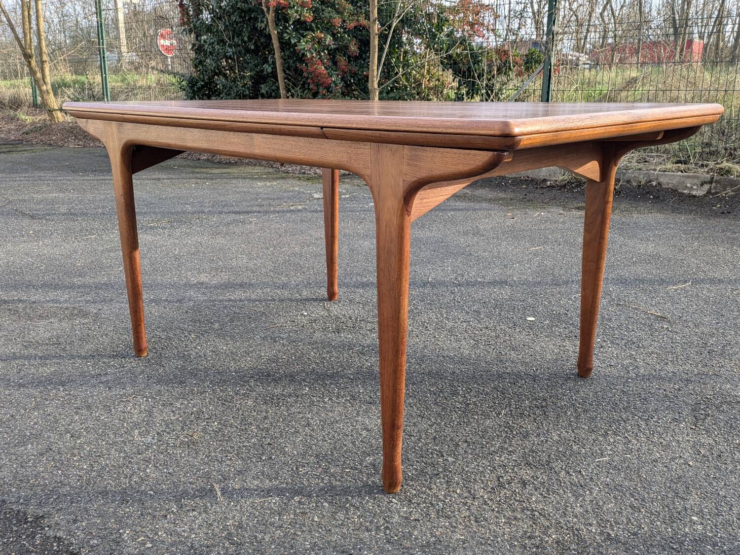 Vintage Teak dining table, "Paris TV cabinet" 1960 + extensions