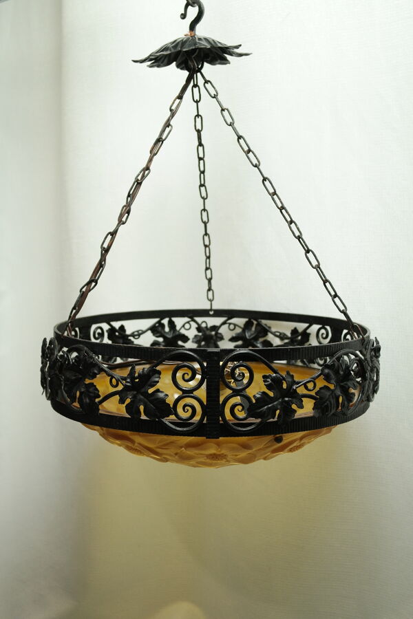 Suspension art déco fer forgé verre Degué