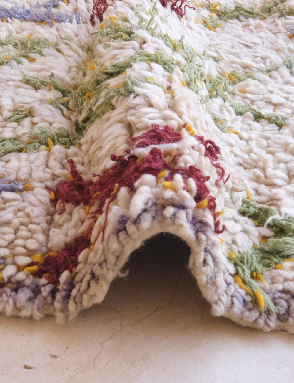 Vintage Berber Rug - 176 x 62 cm