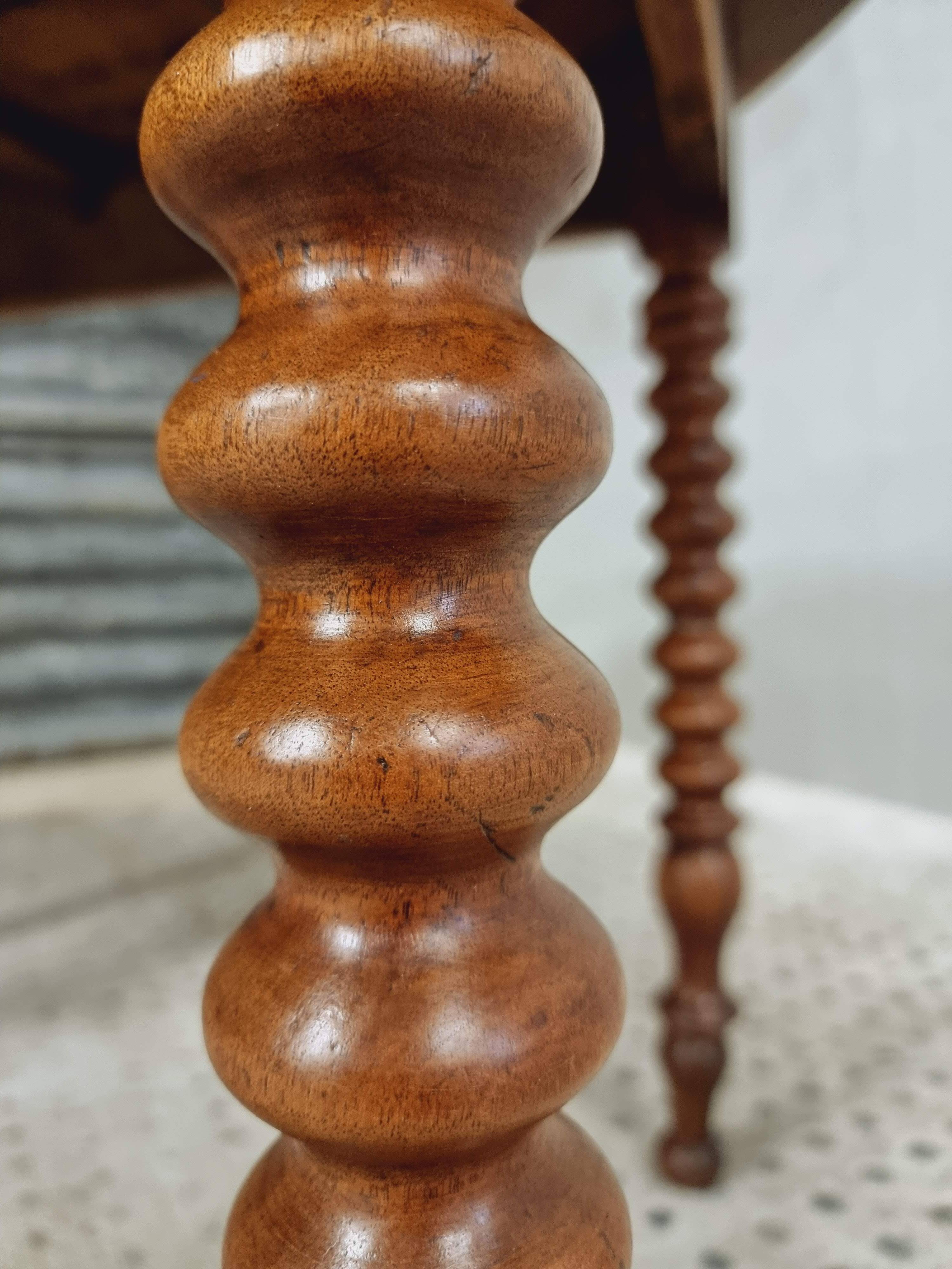 Antique round table drop-leaf table 125 cm walnut