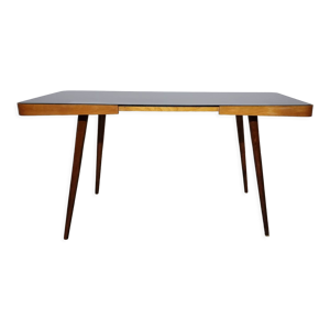 Table basse par jiri - jiroutek