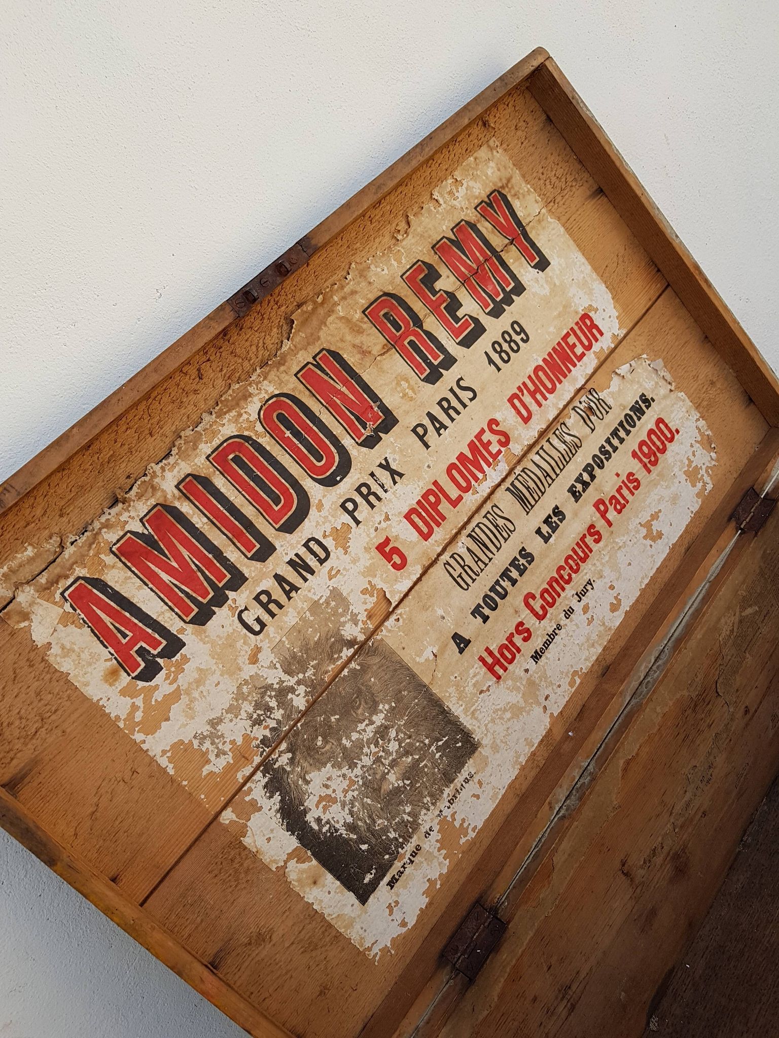 Wooden box