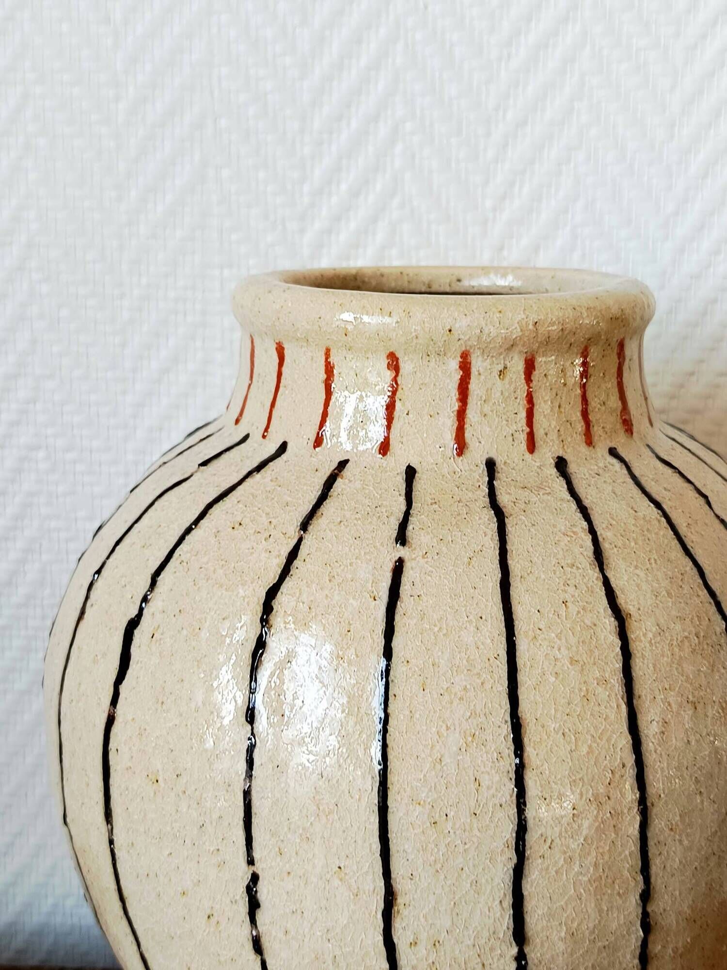 Brutalist ceramic vase