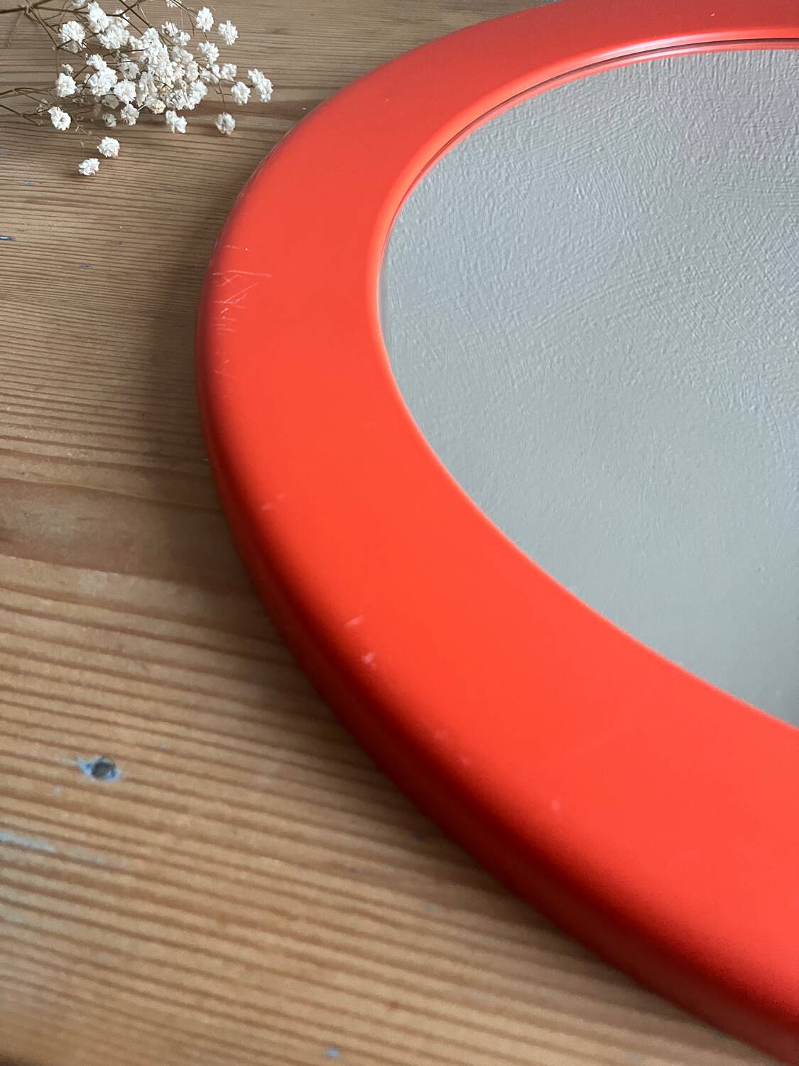 Syla vintage orange round plastic mirror