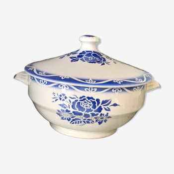 Antique vegetable dish / soup tureen in Sarreguemines earthenware