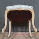Pouf laqué blanc style Louis XV