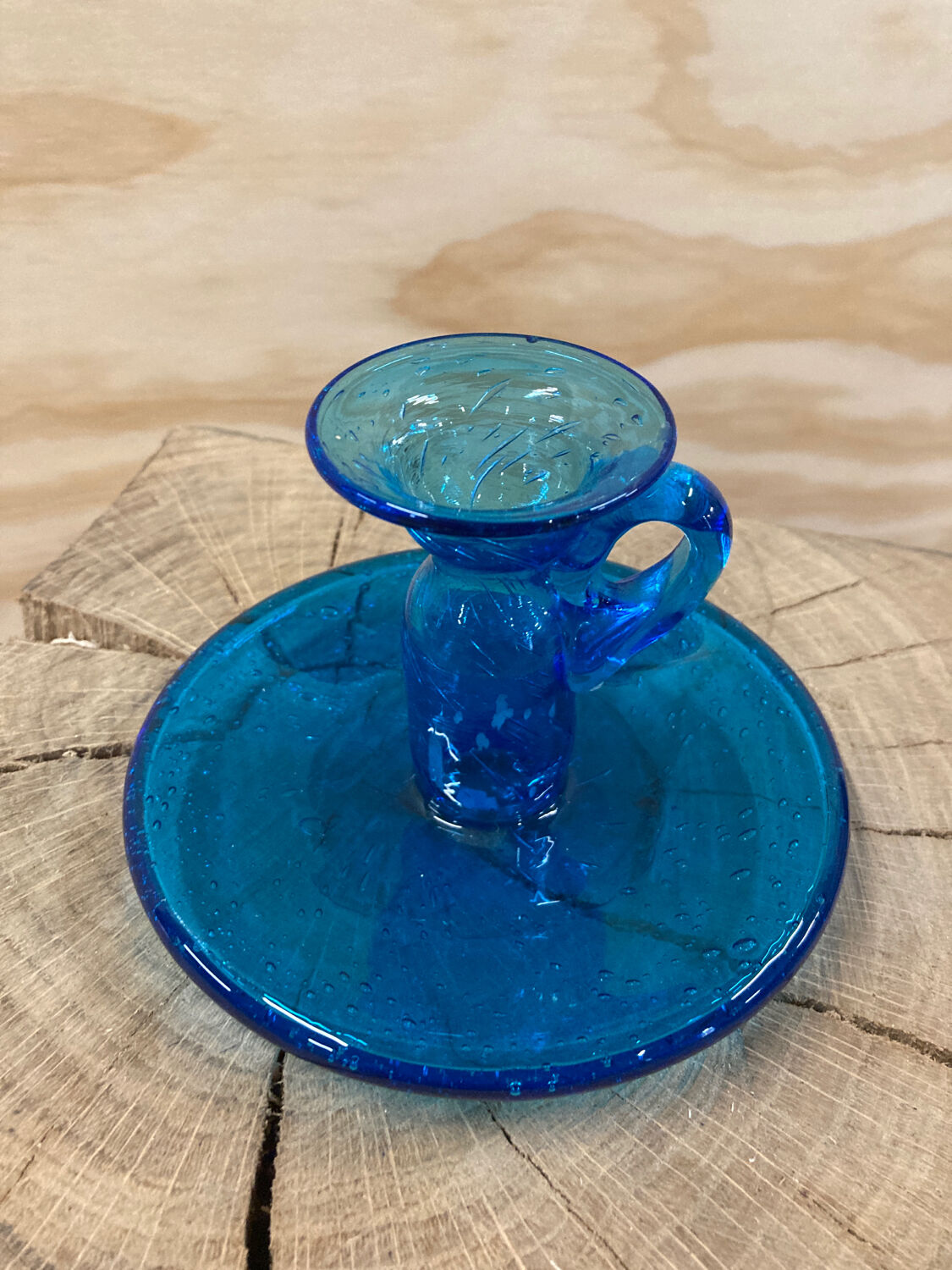 Bougeoir en verre soufflé bleu style Biot
