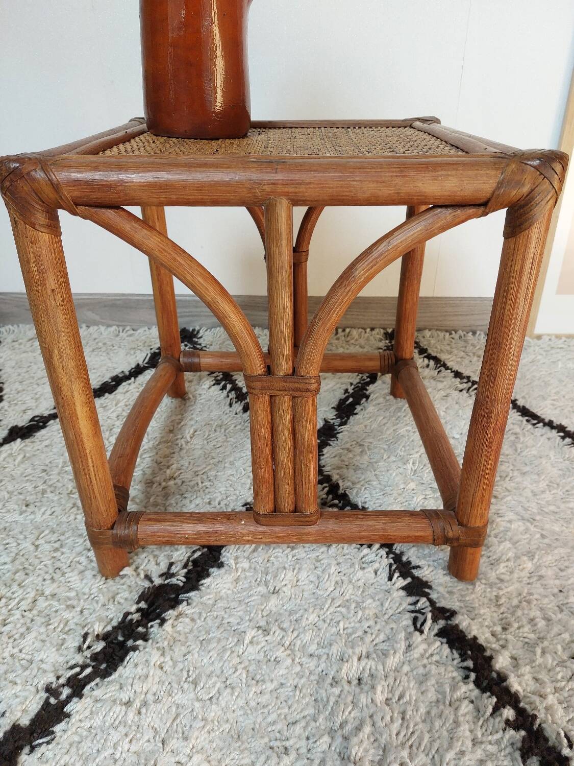 Table d'appoint rotin cannage