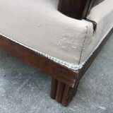 Bench reads art deco