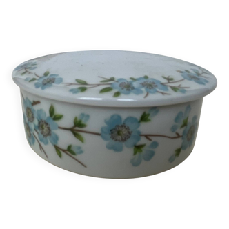 Bonbonnière en porcelaine