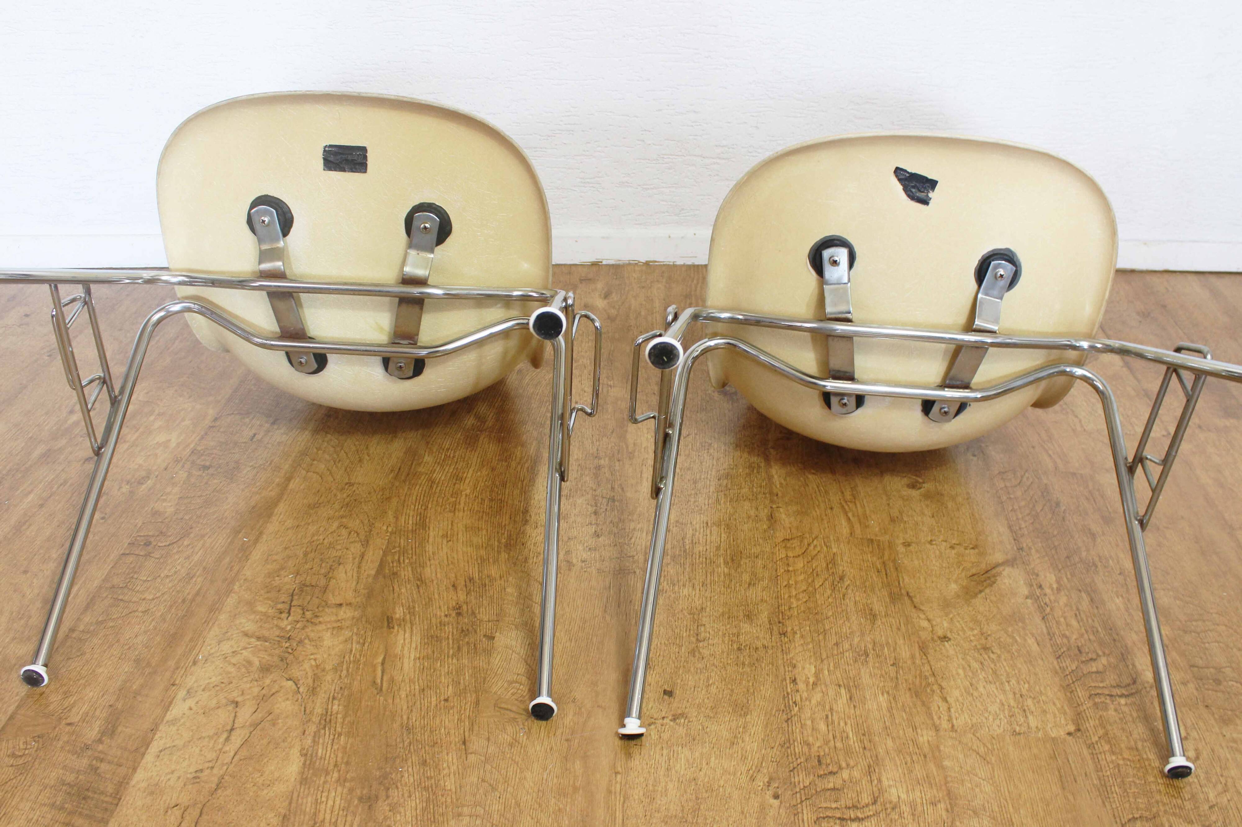 Pair of Eames / Herman Miller DSS model fiberglass chairs