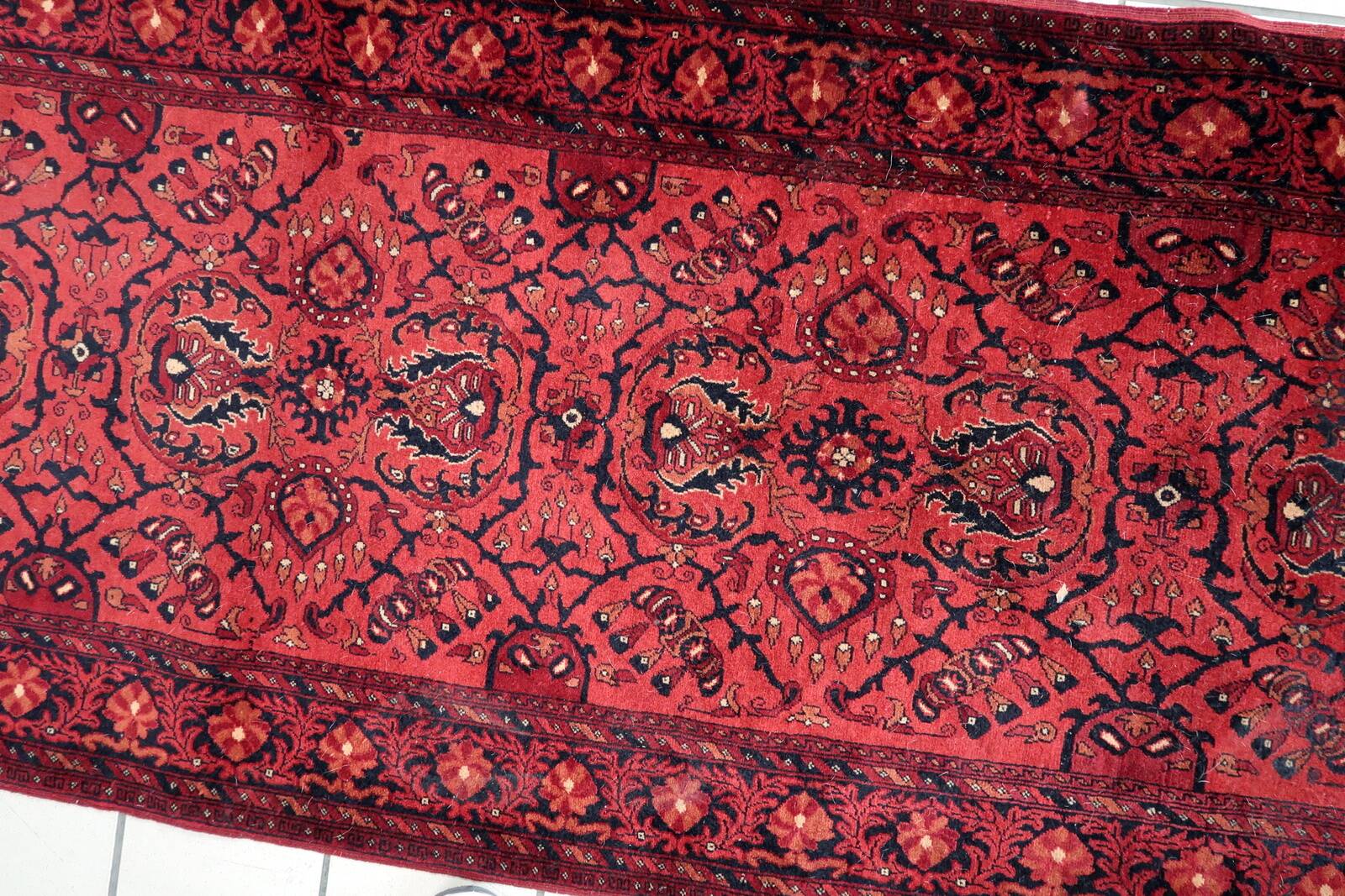 Tapis vintage afghan Ersari fait main en laine – 84 x 296 cm – Années 1970
