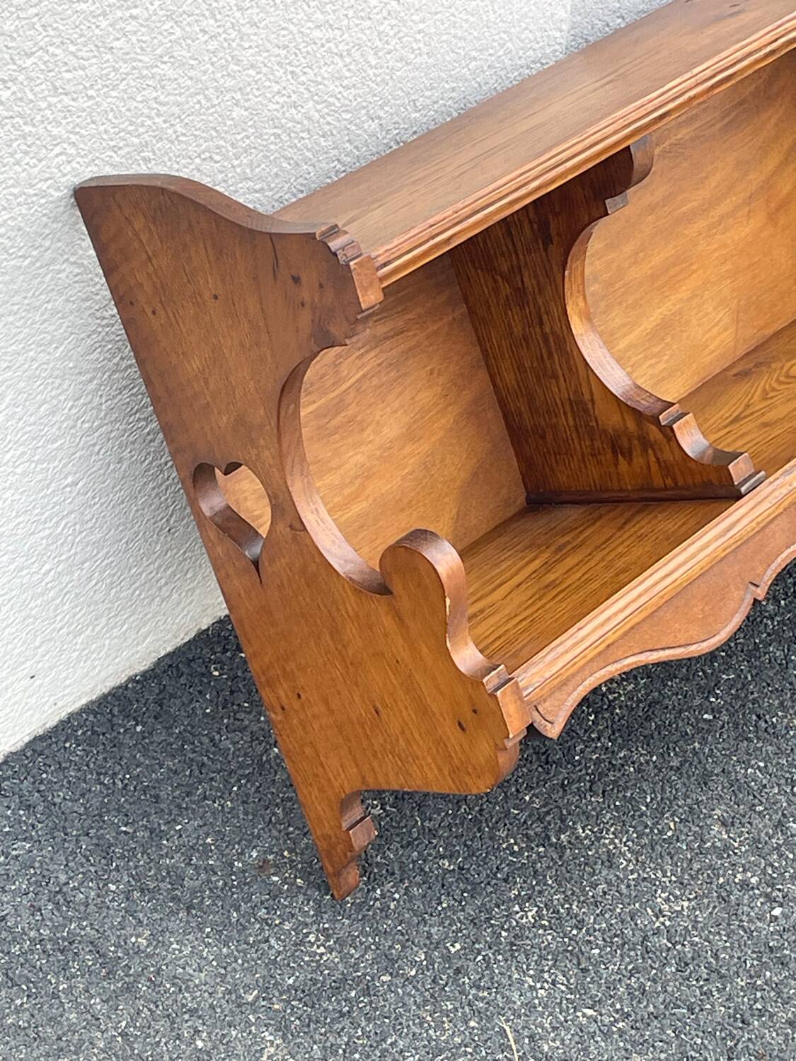 Early 20th-century display cabinet.