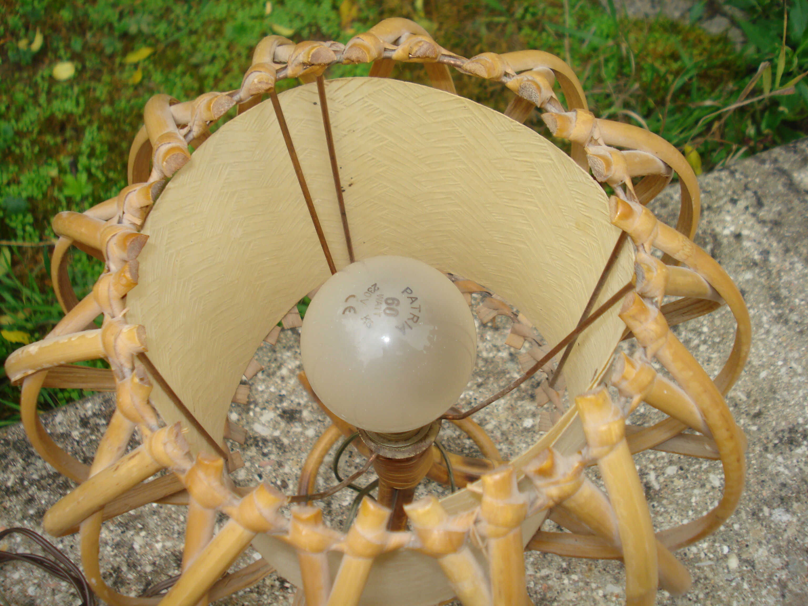 Rattan tripods lamp 1970