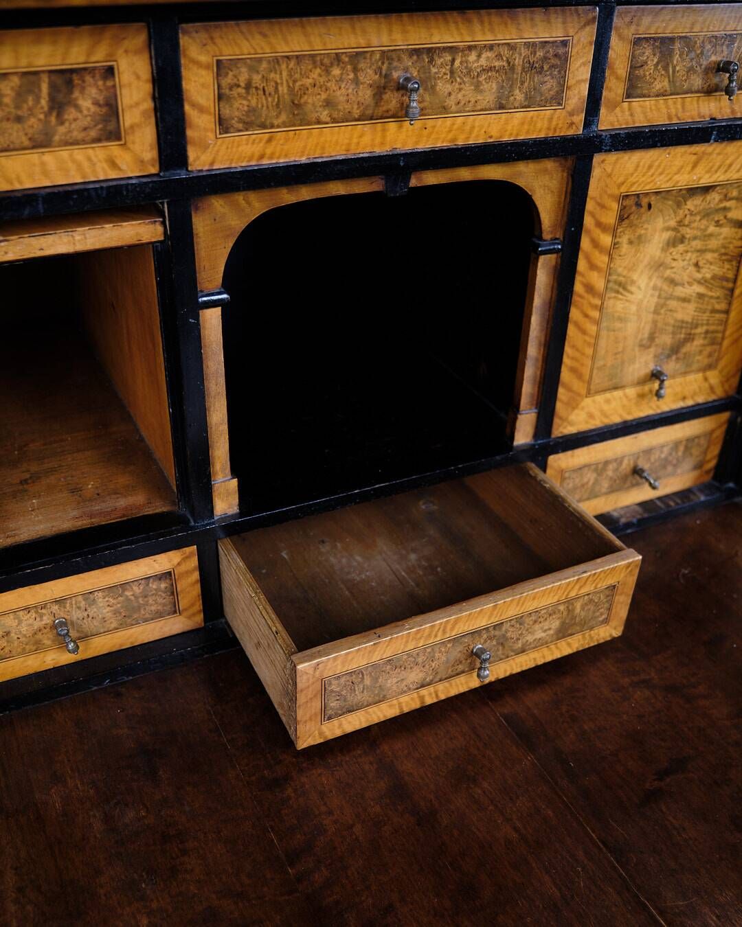 Secretary - Hand polished birch & intarsia - 2 drawers - 1840s
