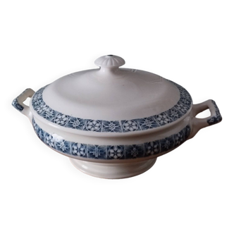 Old small earthenware tureen Longchamp iron clay model “René”.