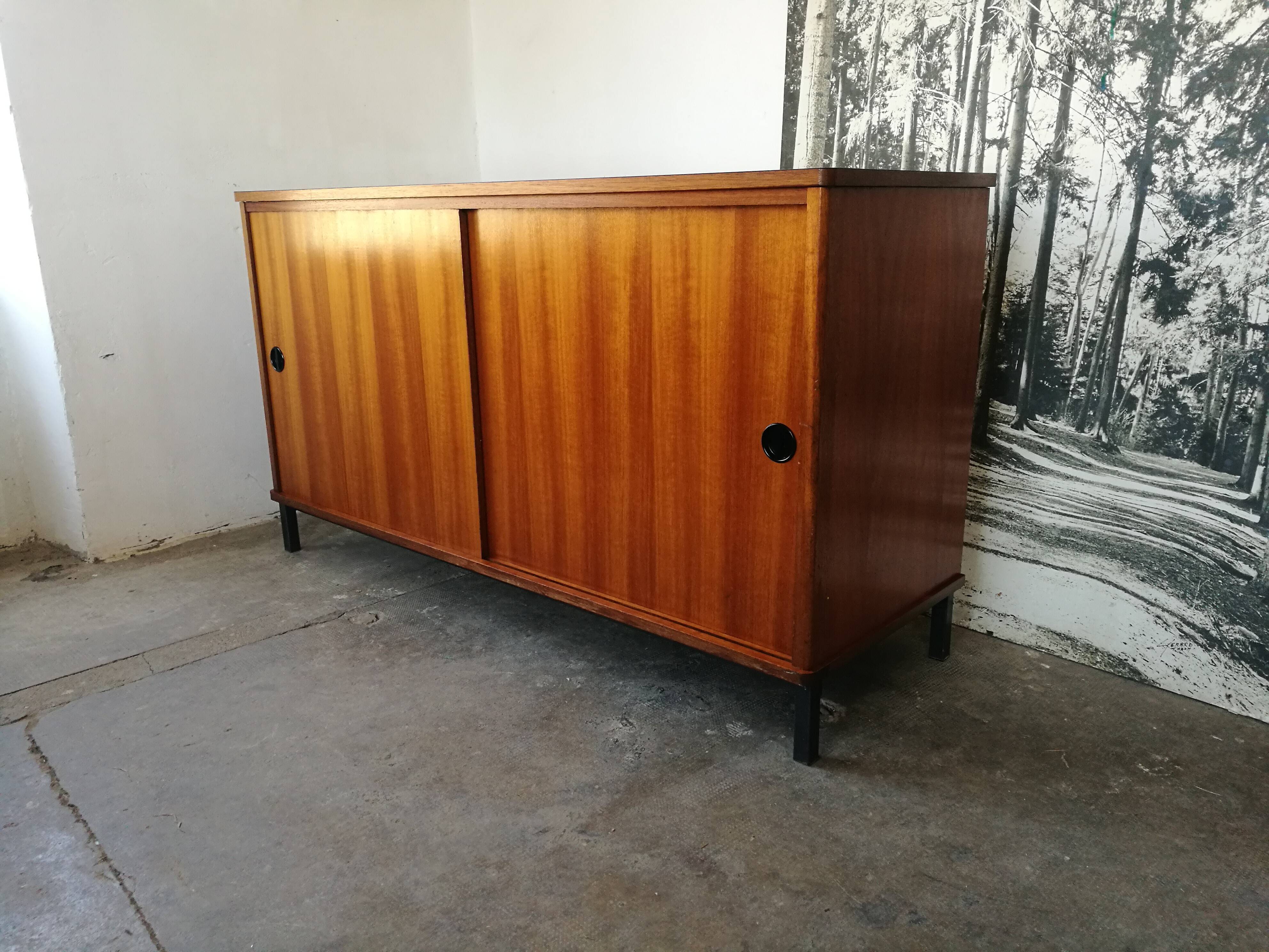 Vintage row sliding doors