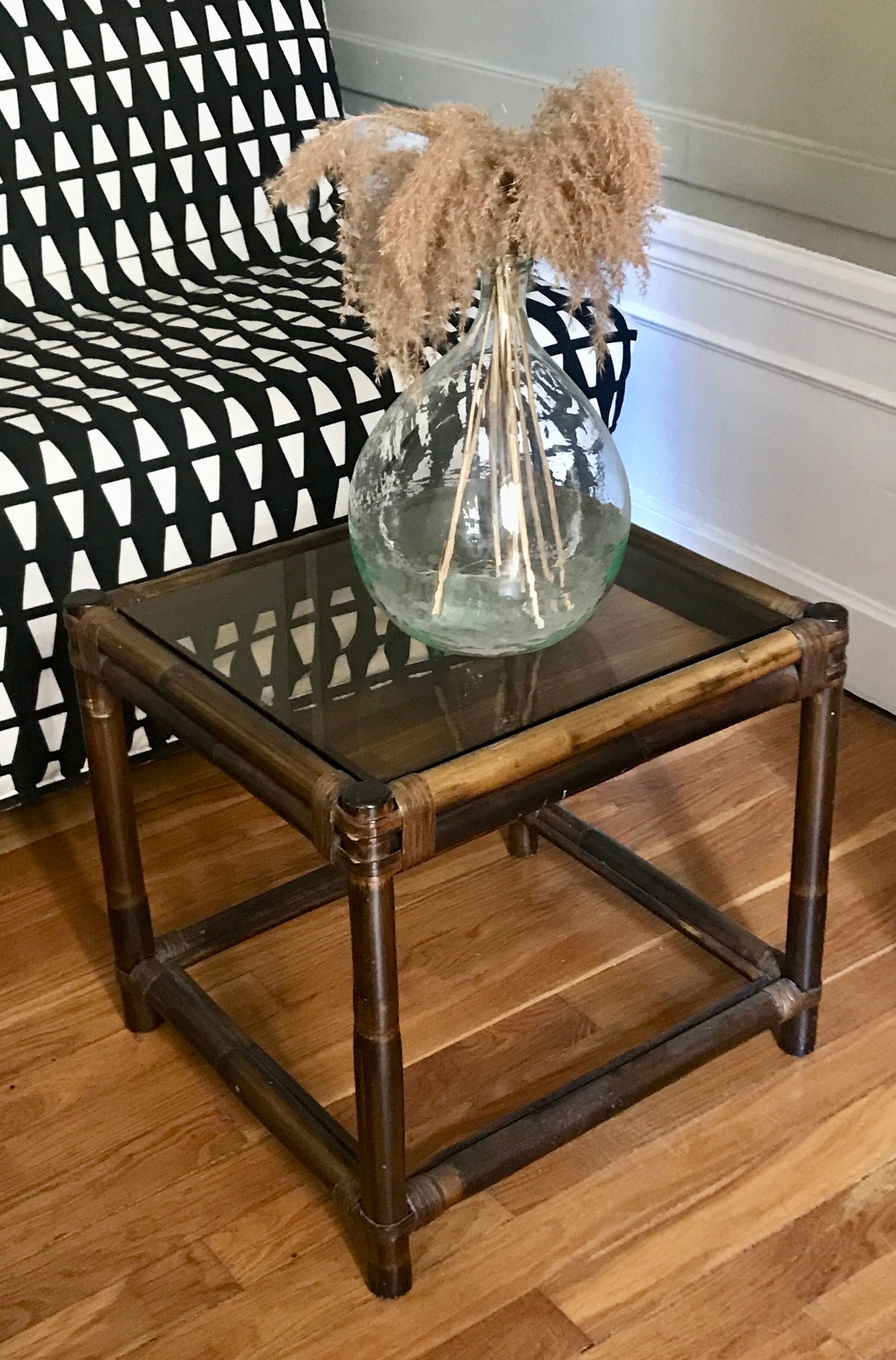 Table basse bambou et plateaux verre fumé