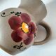 Pichet en grès vintage décor floral peint main, années 60–70