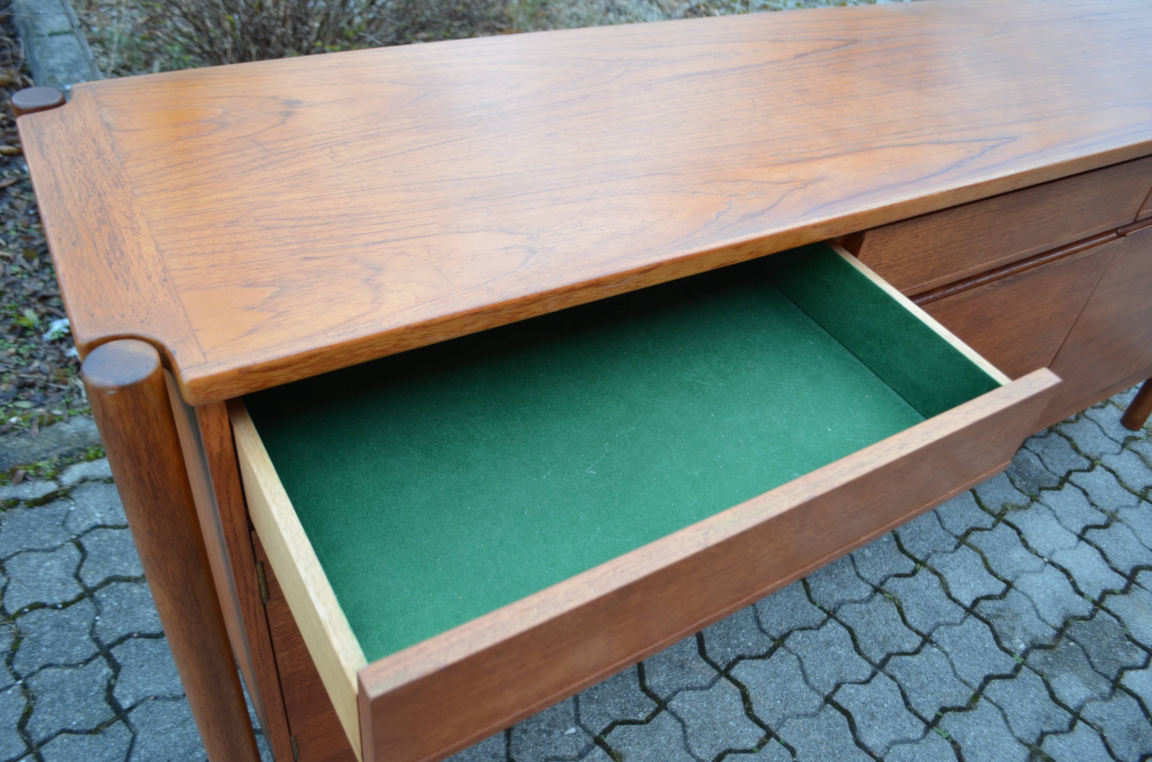 Rare AUSTRALIAN Modern MID CENTURY Teak Vintage Architect Sideboard 60ties