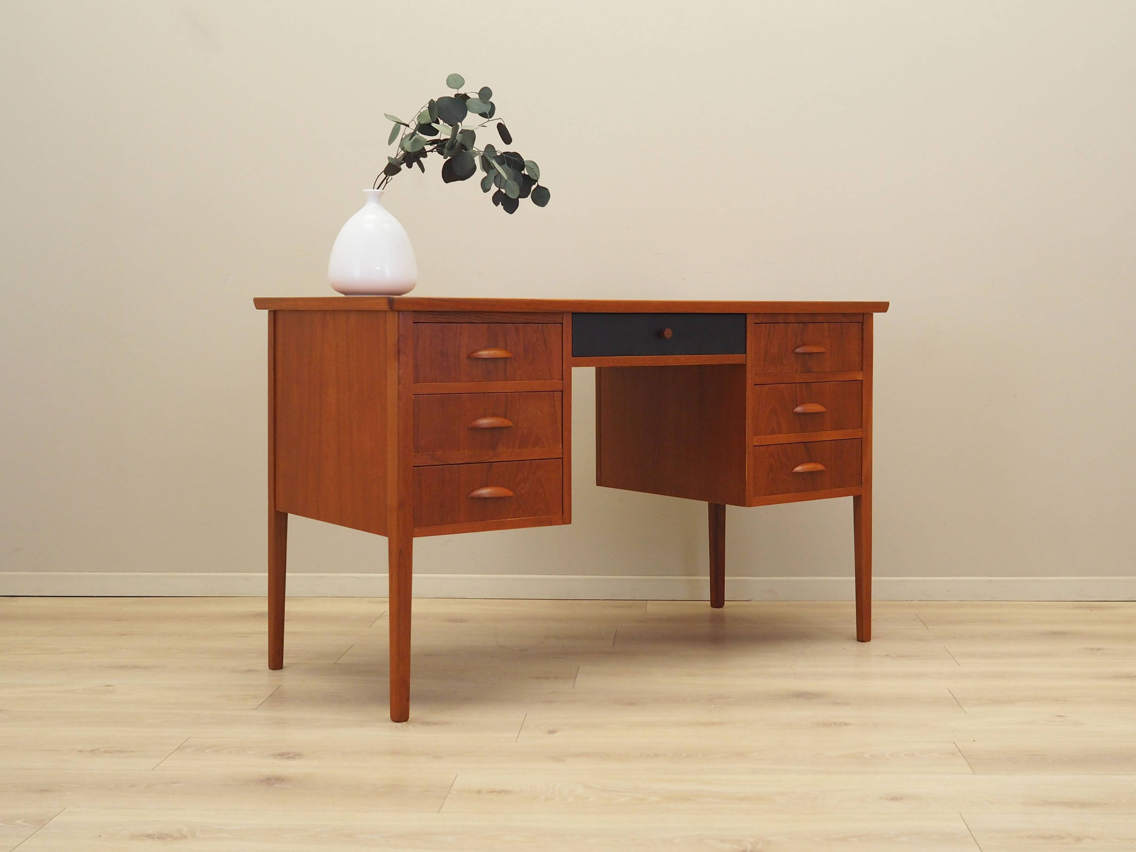 Teak desk, Danish design, 1970s, production: Denmark
