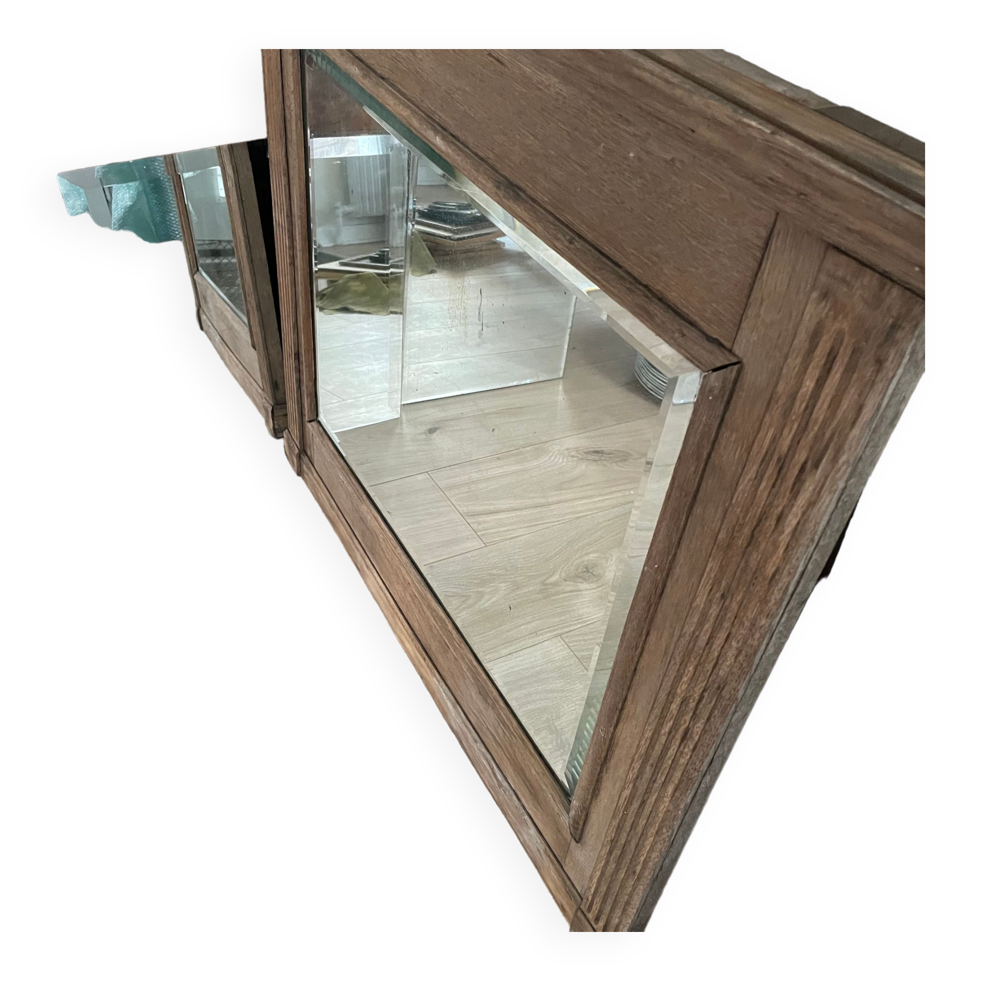 Wooded beveled mirror 85x97cm