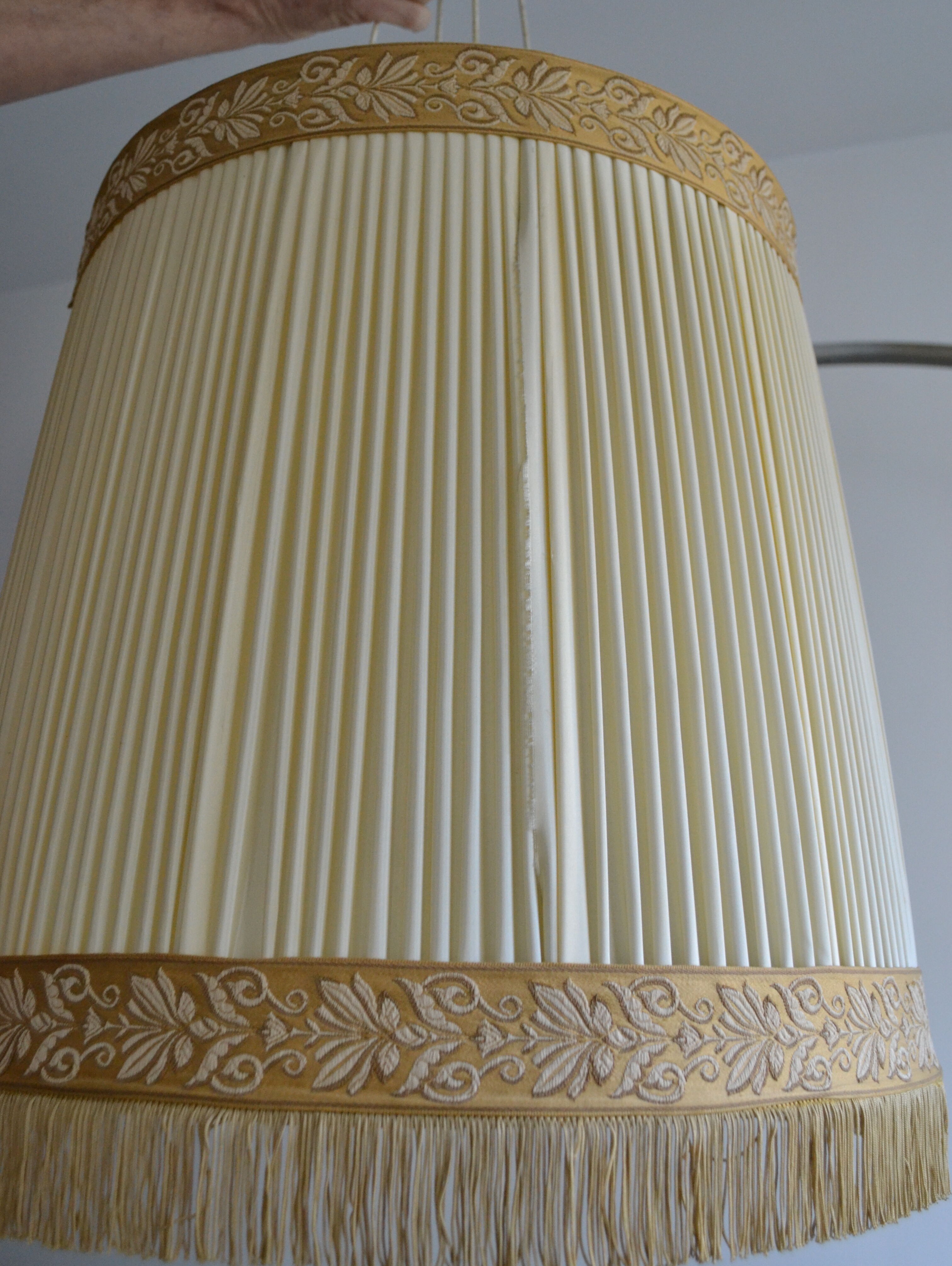 Lampshade fabric pleated fringes