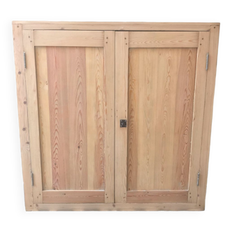 2-door sideboard